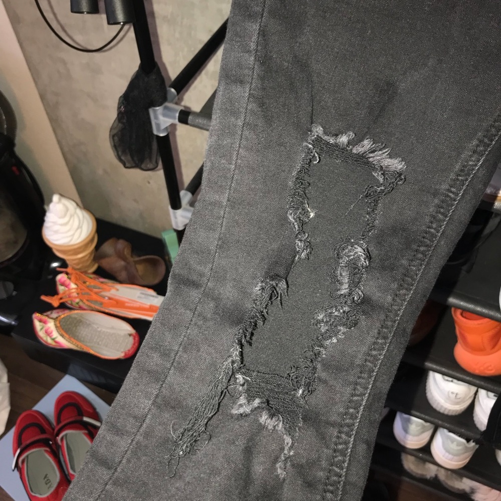 Black Ripped Jeans - Picture 4 of 6